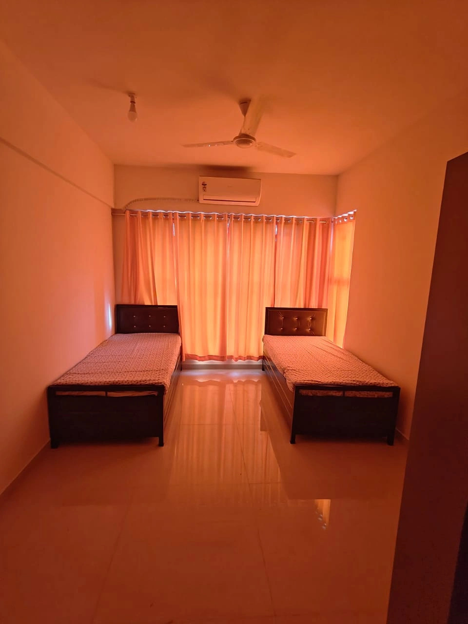 Double Sharing Room Boys only Flat for PG in Ajanta Tower, Malad East