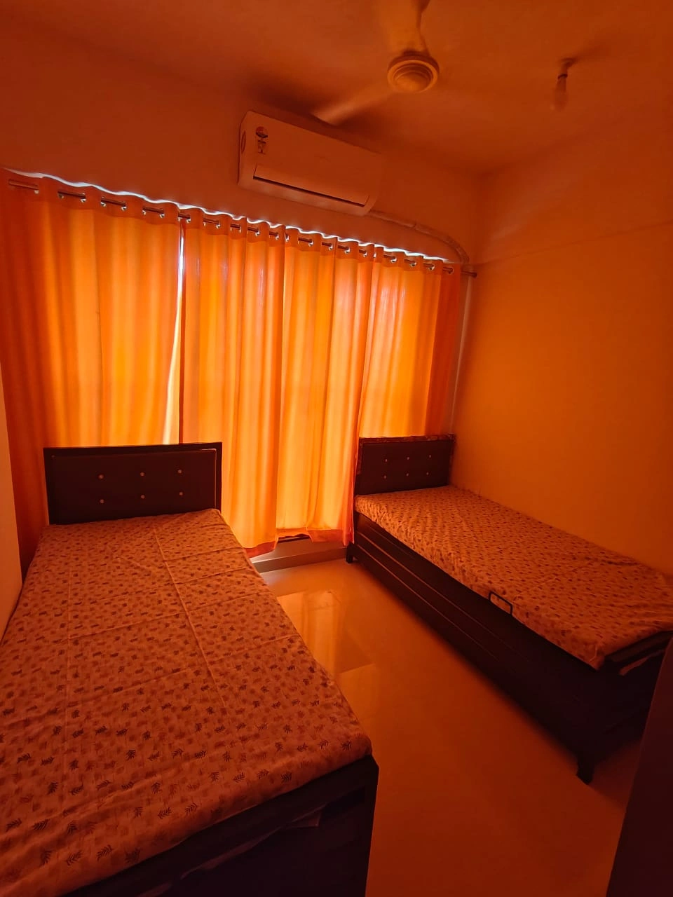 Double Sharing Room Boys only Flat for PG in Ajanta Tower, Malad East