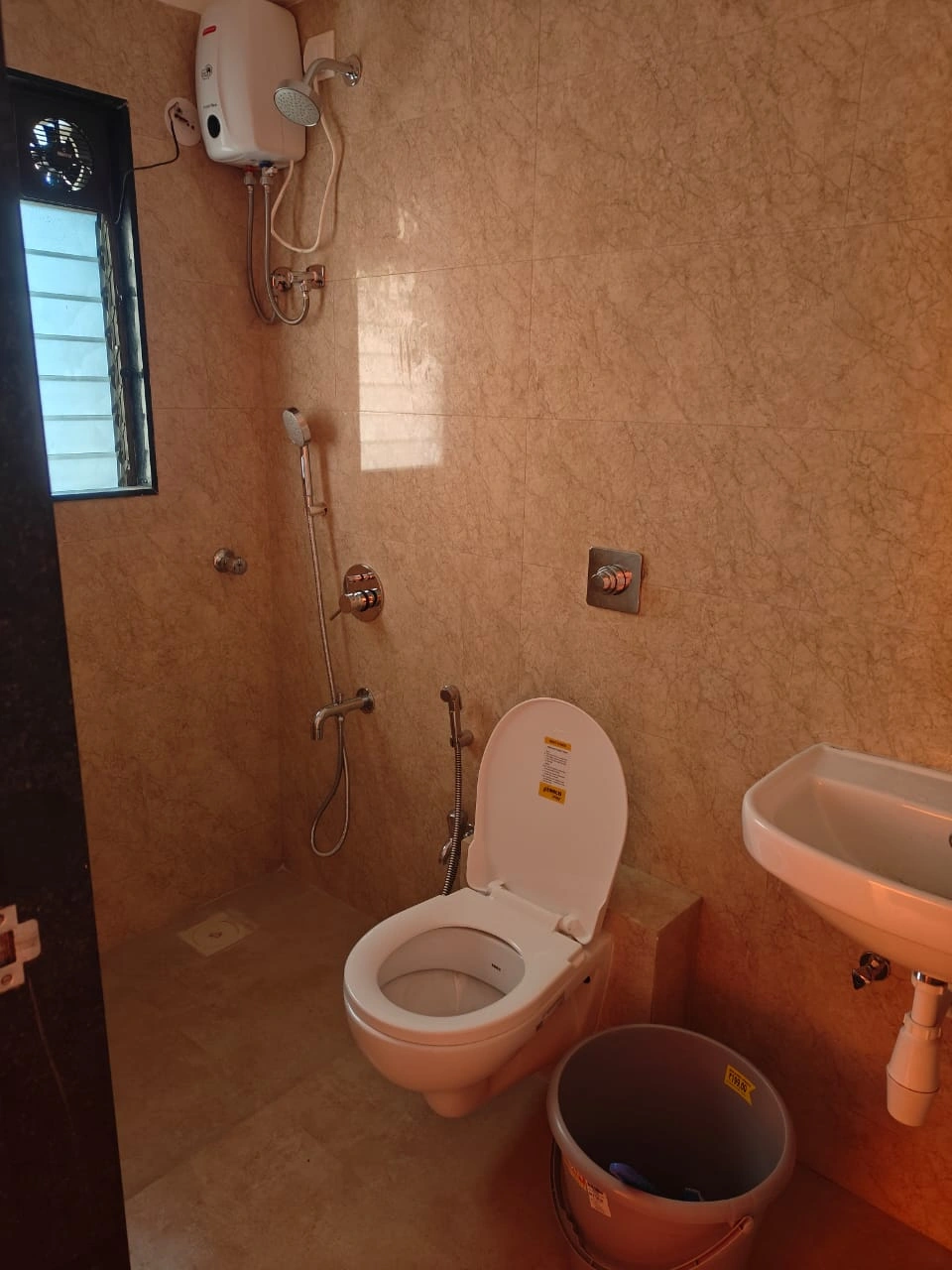 Double Sharing Room Boys only Flat for PG in Ajanta Tower, Malad East