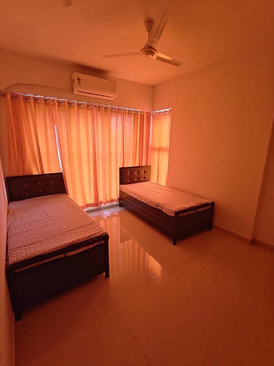 Double Sharing Room Boys only Flat for PG in Ajanta Tower, Malad East