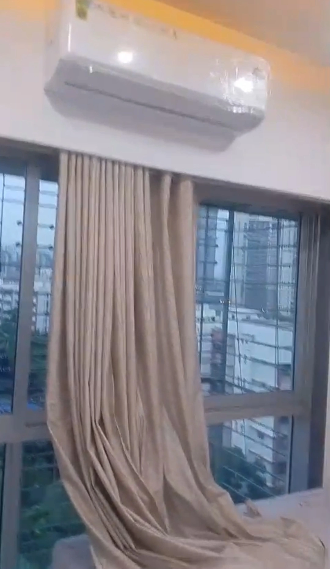 2 BHK Flat for Rent in Blue Orbit, Malad West