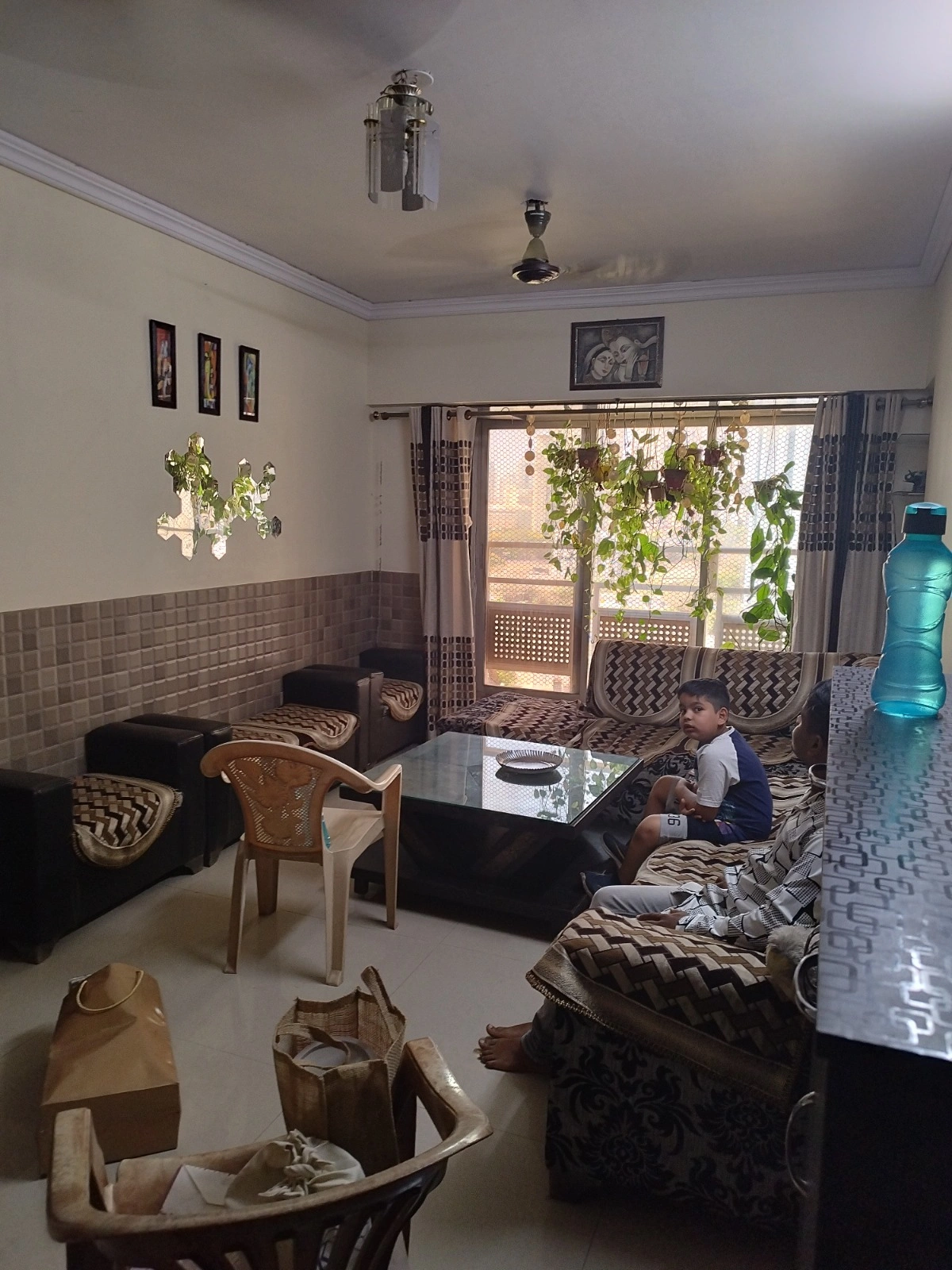 2 BHK Flat for Rent in Near Goregaon Station , Goregaon West
