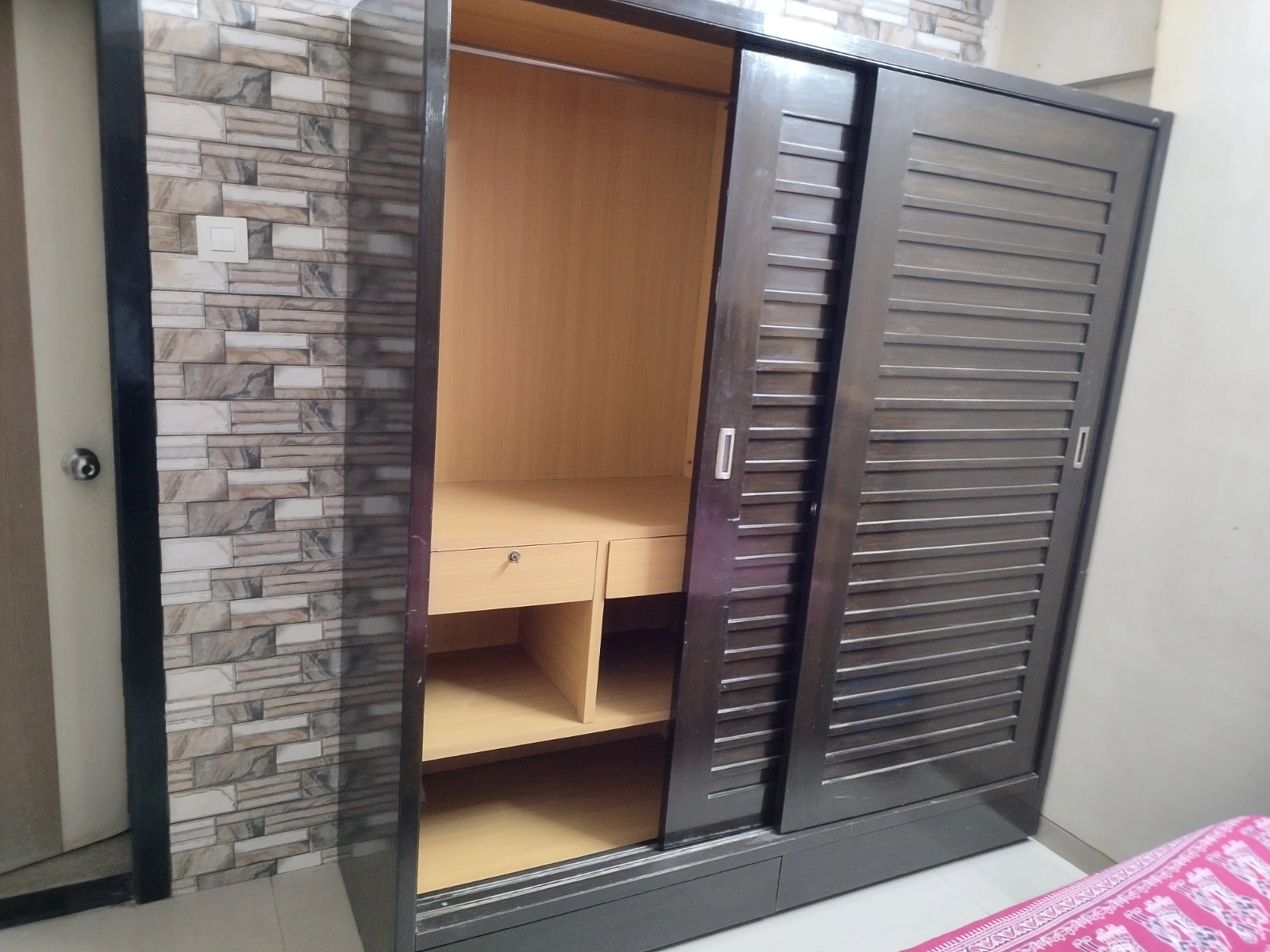 2 BHK Flat for Rent in Near Patkar College , Goregaon West