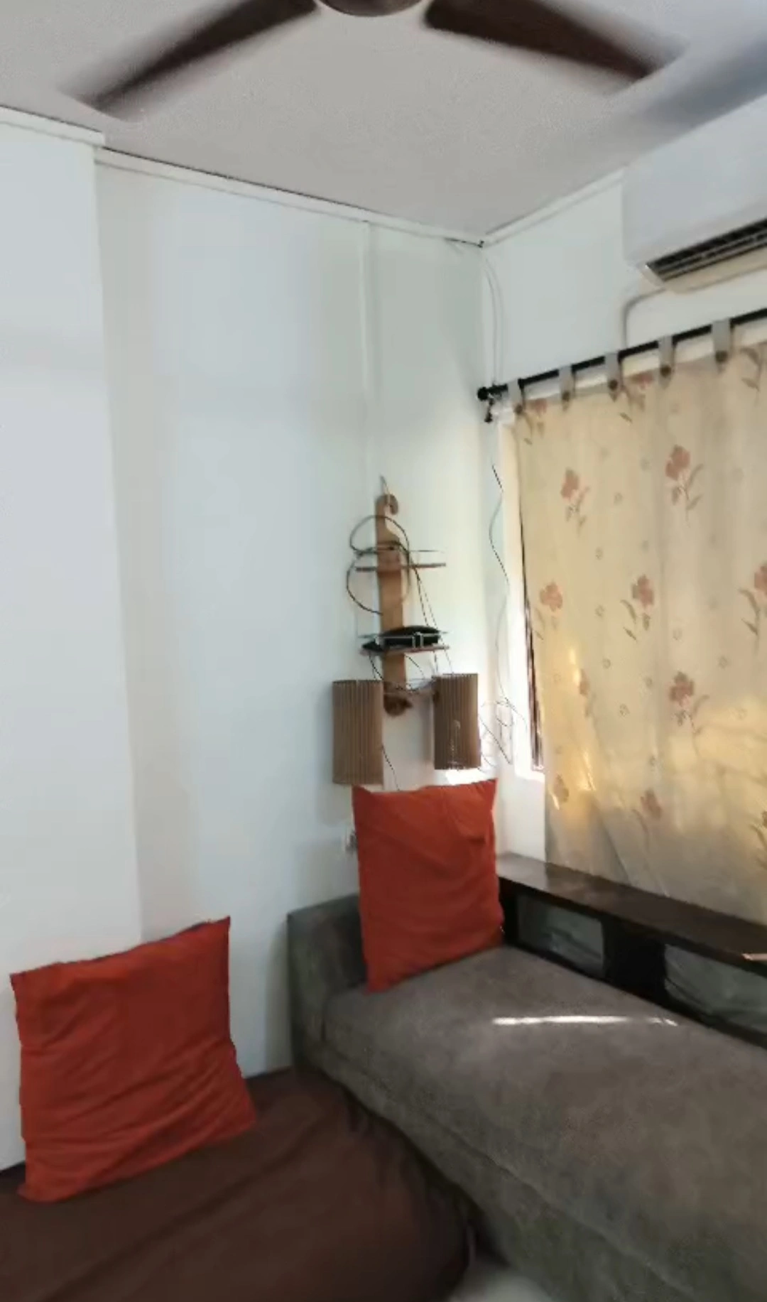 1 BHK Flat for Rent in Bharti Enclave Building, Malad West