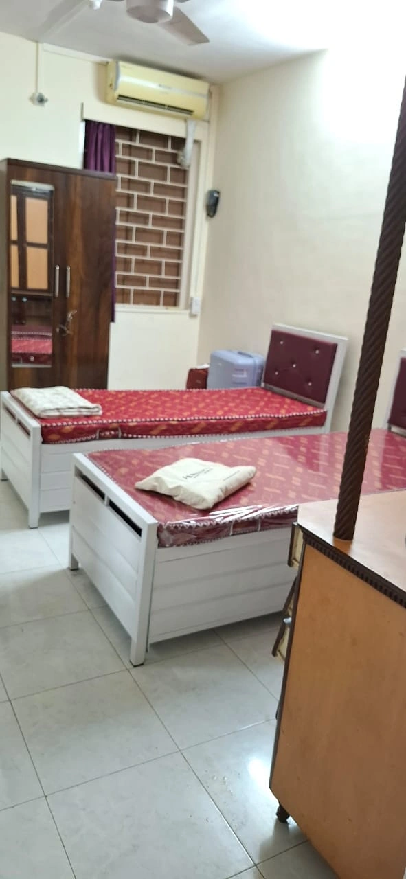 Double Sharing Room Girls only Flat for PG in Pawan Baugh, Malad West