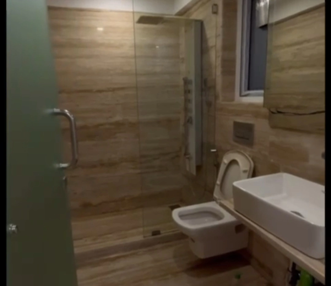 2 BHK Flat for Rent in Royal Samrat Society, Goregaon West