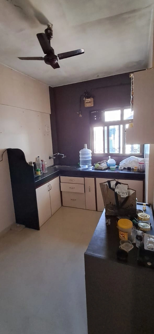 1 BHK Flat for Rent in Near Country Yard Restaurant , Andheri West