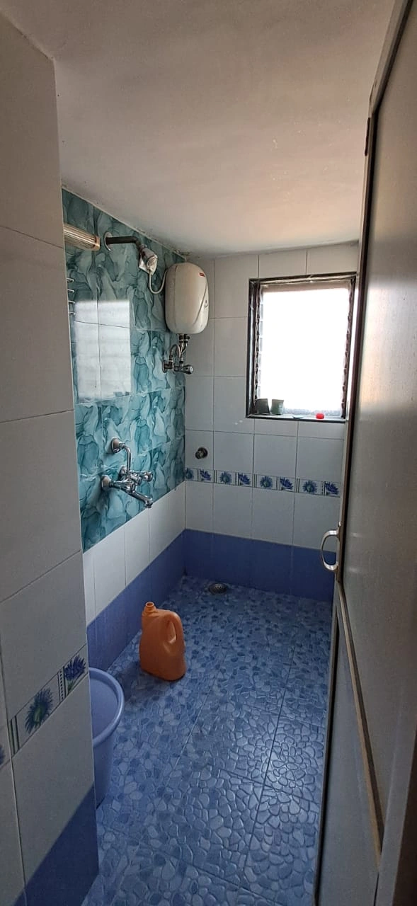 1 BHK Flat for Rent in Near Country Yard Restaurant , Andheri West