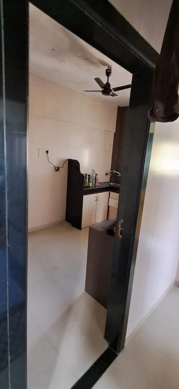 1 BHK Flat for Rent in Near Country Yard Restaurant , Andheri West
