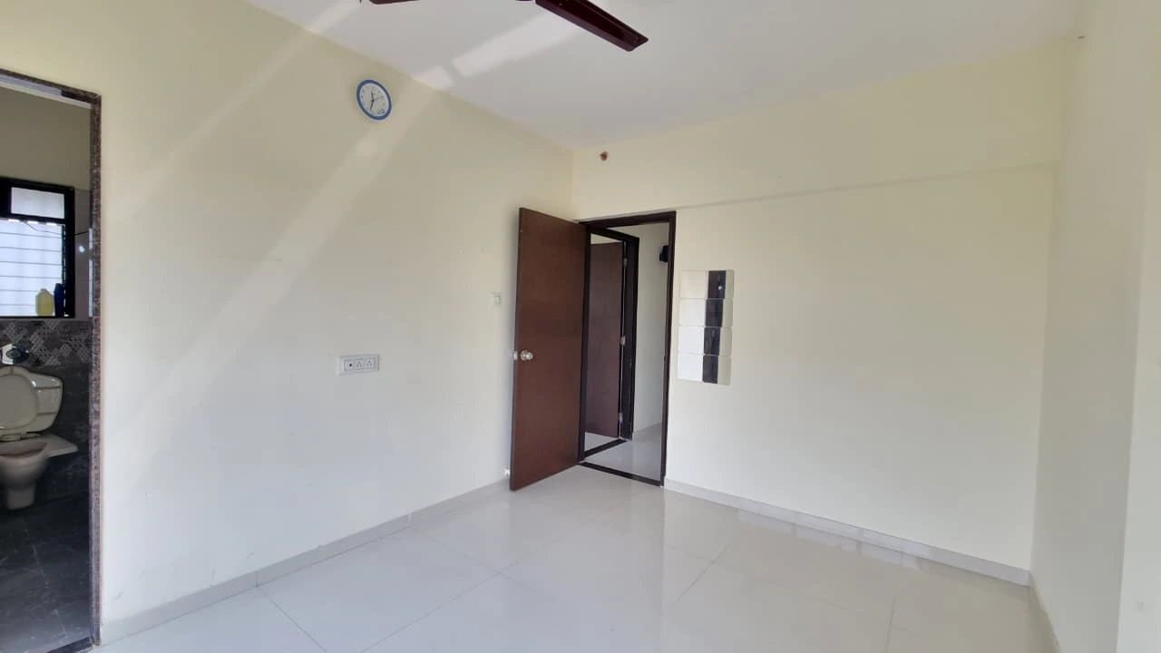 2 BHK Flat for Rent in DGS Sheetal Dharamraj Tower, Malad West