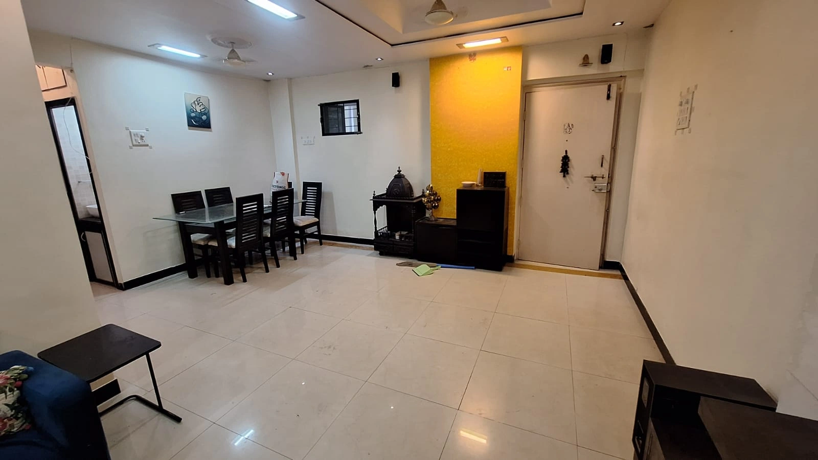 2 BHK Flat for Rent in Keshav Shrusti Society, Malad West