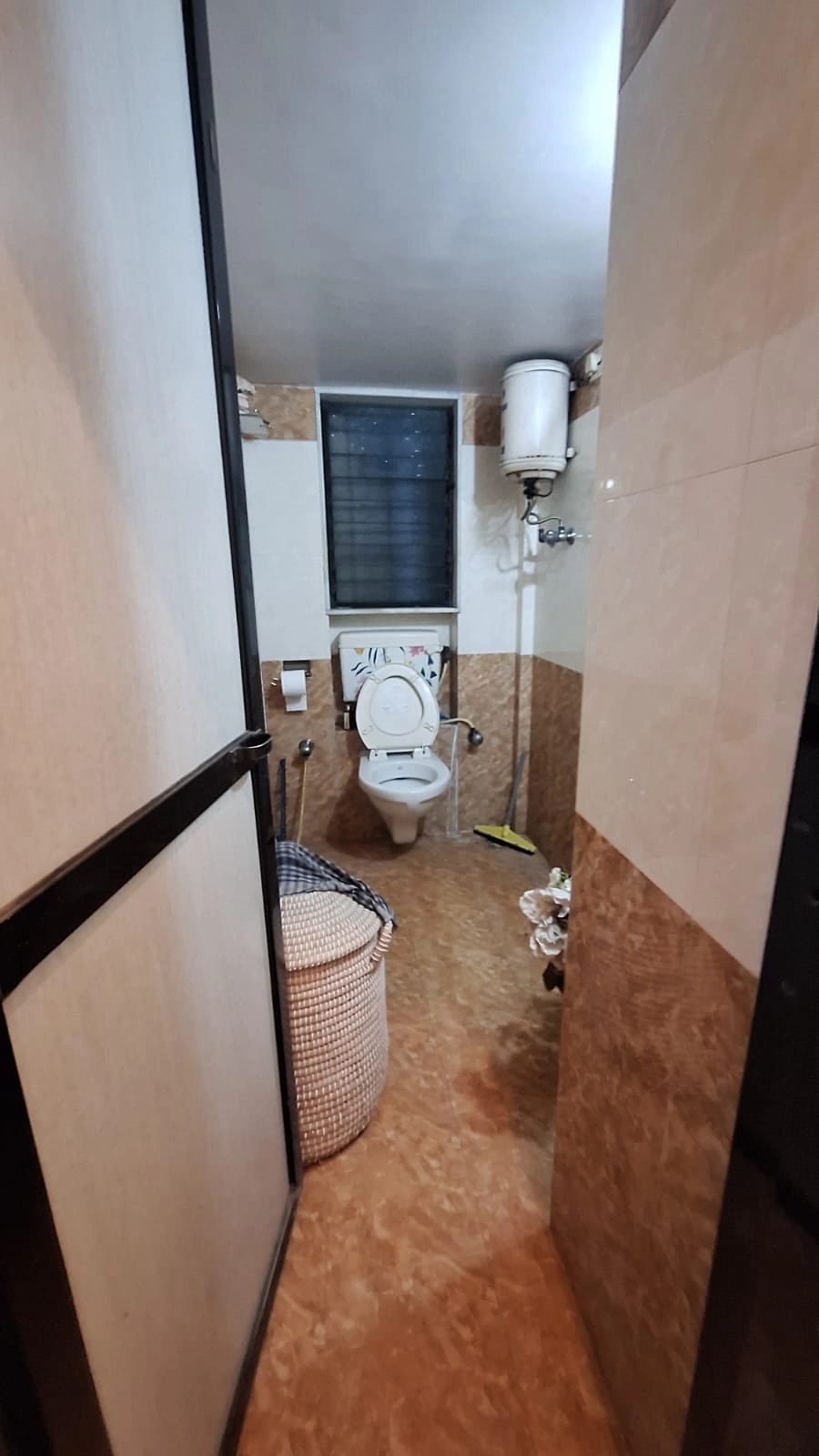 2 BHK Flat for Rent in Keshav Shrusti Society, Malad West