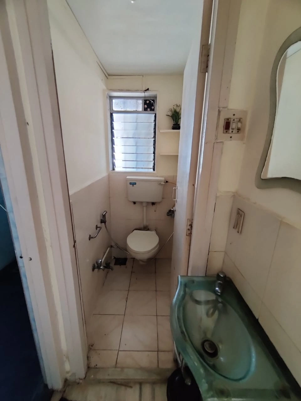 1 BHK Flat for Rent in Palash Tower, Andheri West