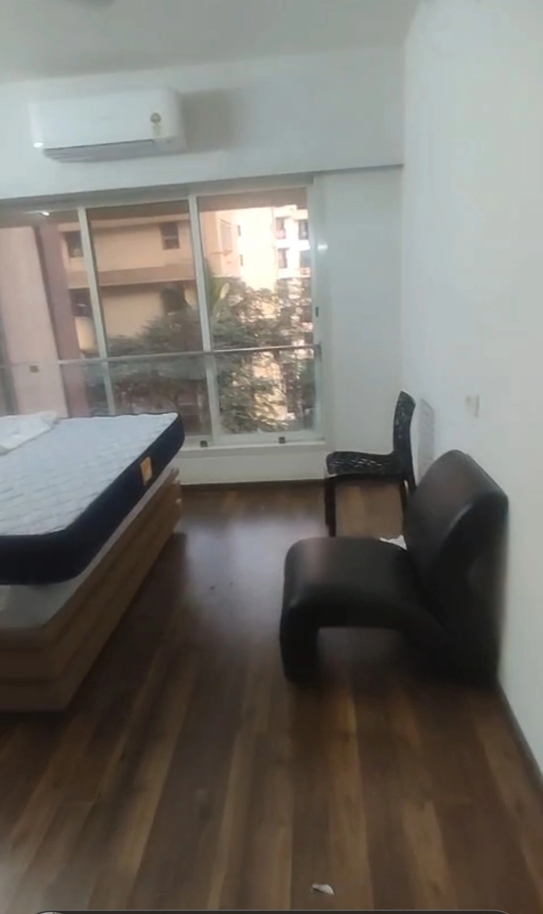 3 BHK Flat for Rent in Romell Diva Tower, Malad West