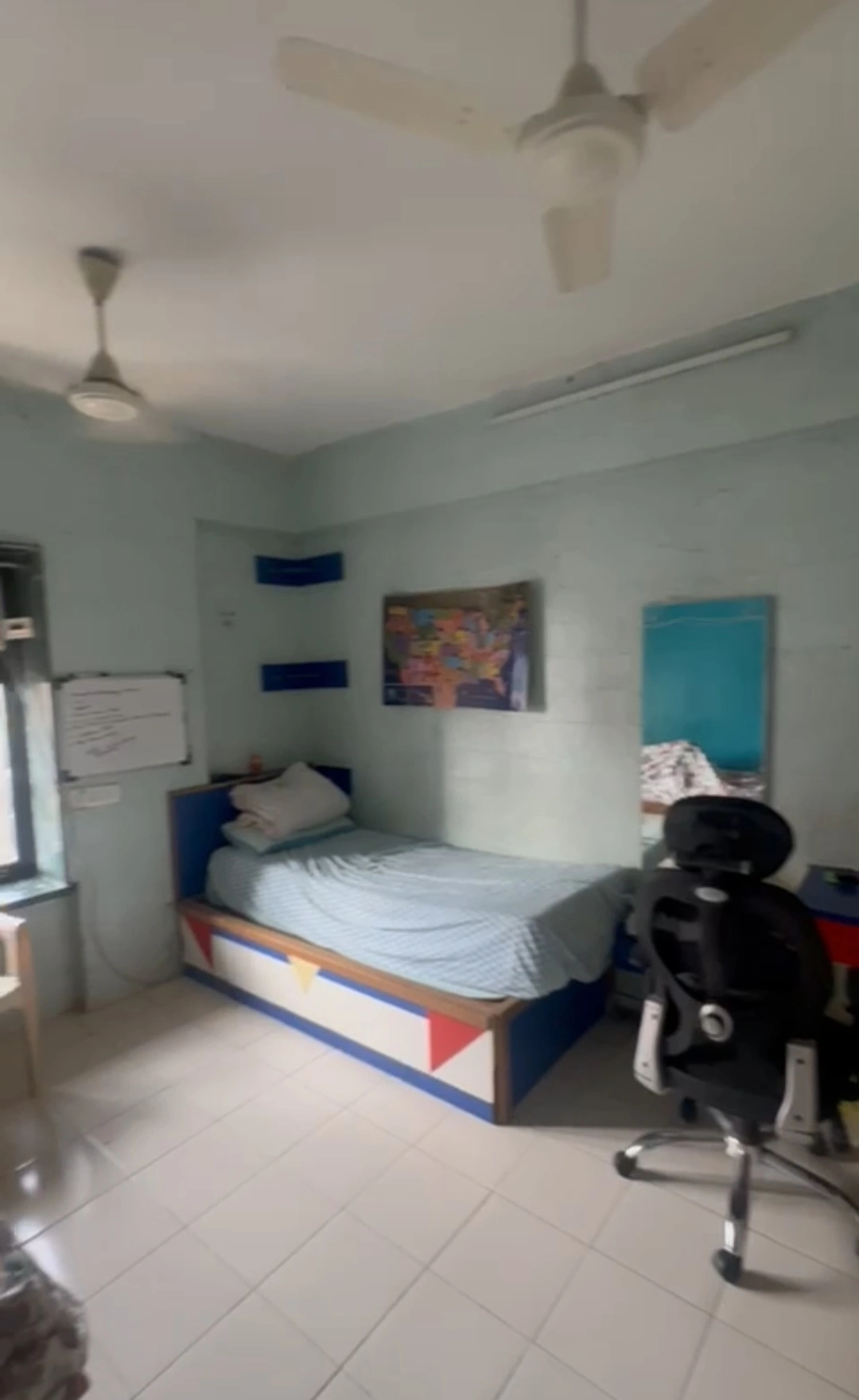 2 BHK Flat for Rent in Azad Nagar Metro Station, Andheri West
