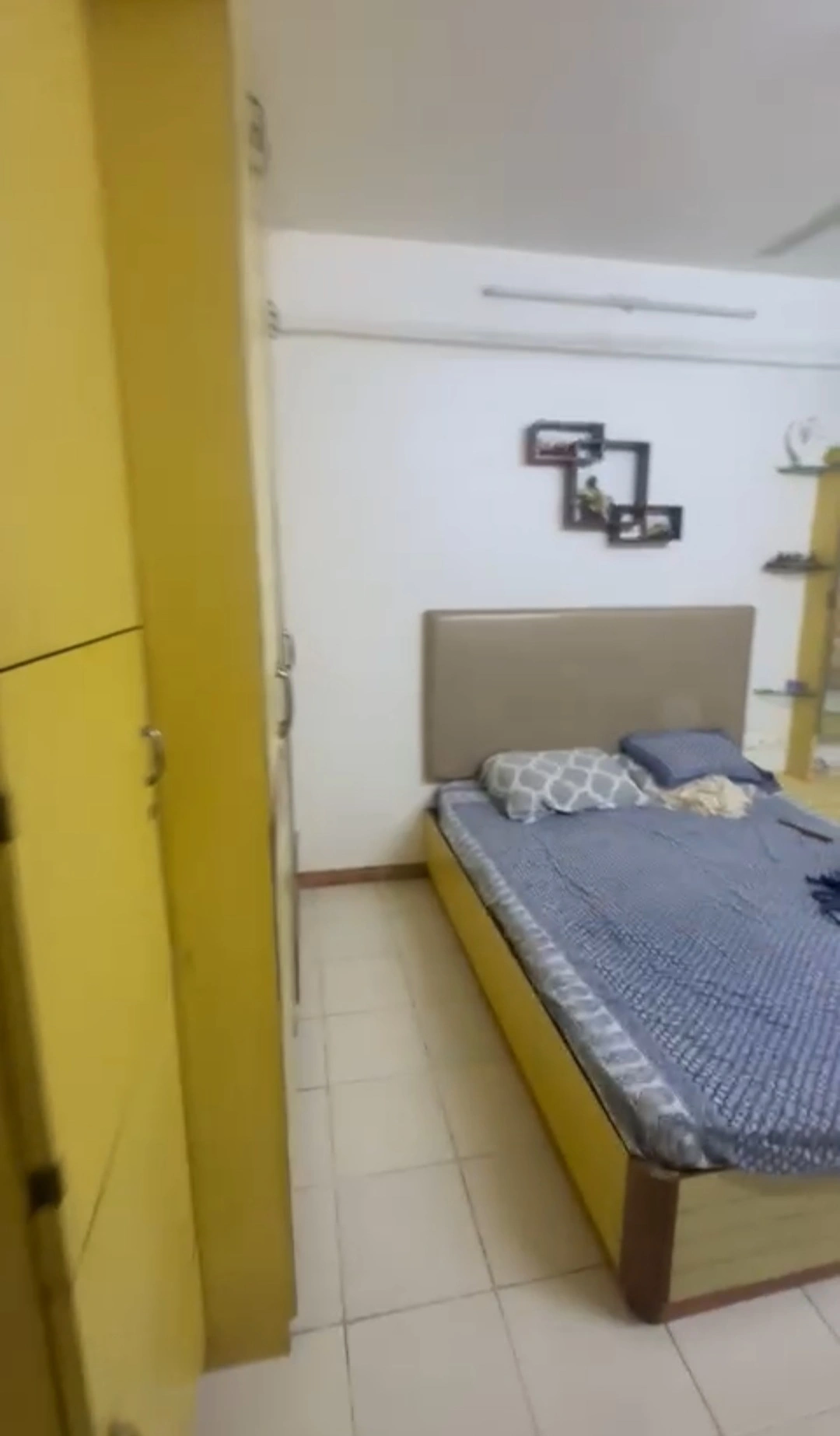 2 BHK Flat for Rent in Azad Nagar Metro Station, Andheri West