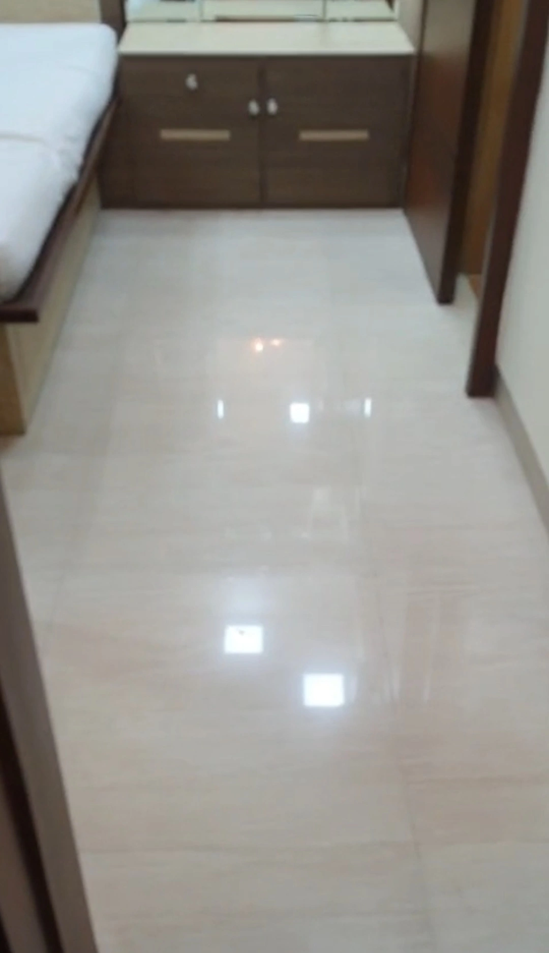 1 BHK Flat for Rent in Empire Building , Andheri West