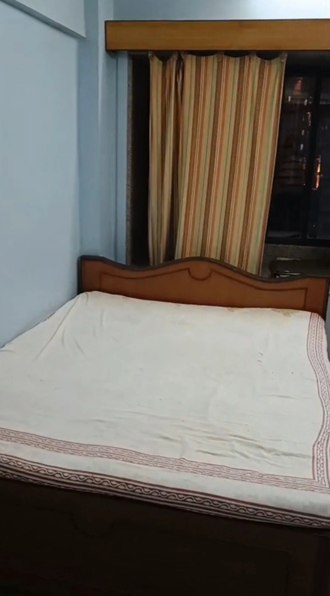 Studio apt Flat for Rent in Patidar Society , Malad West