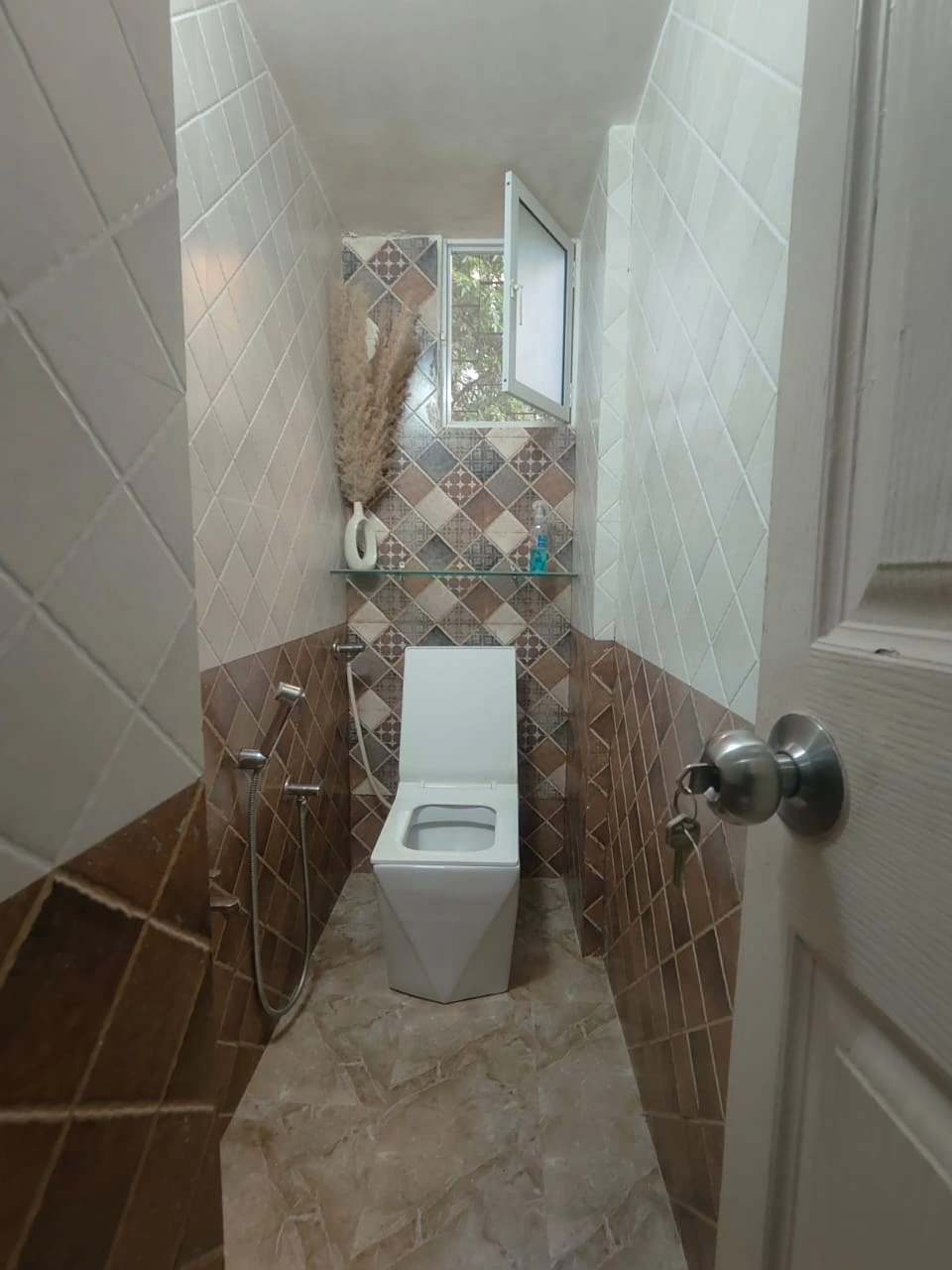 1 BHK Flat for Rent in Evershine Nagar, Malad West