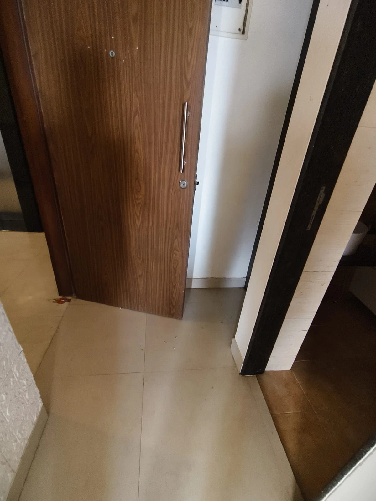 2 BHK Flat for Rent in Aspen Park, Goregaon East