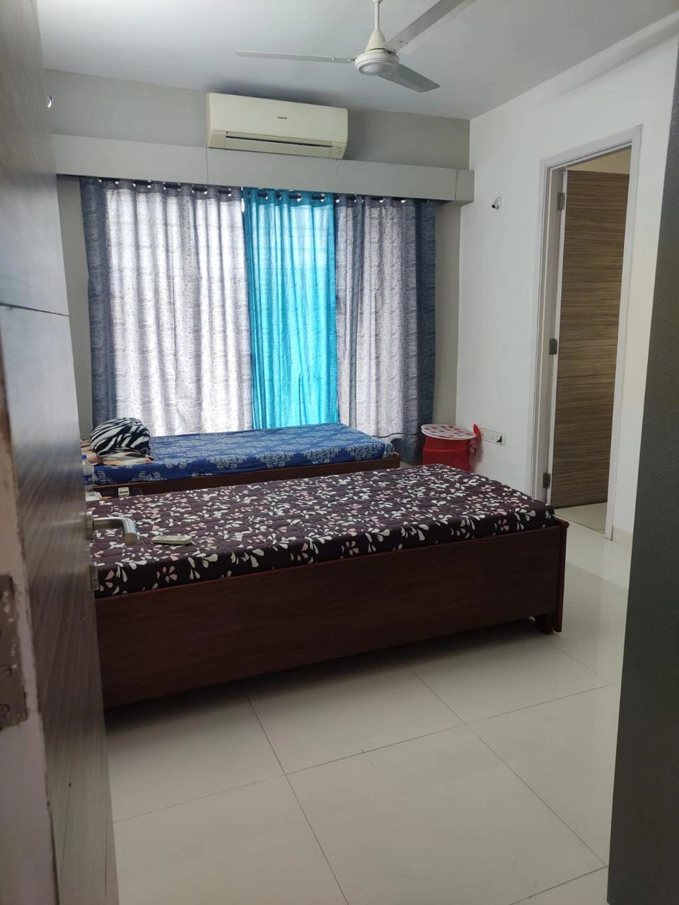 Double Sharing Room Girls only Flat for PG in Rushi Heights, Goregaon East