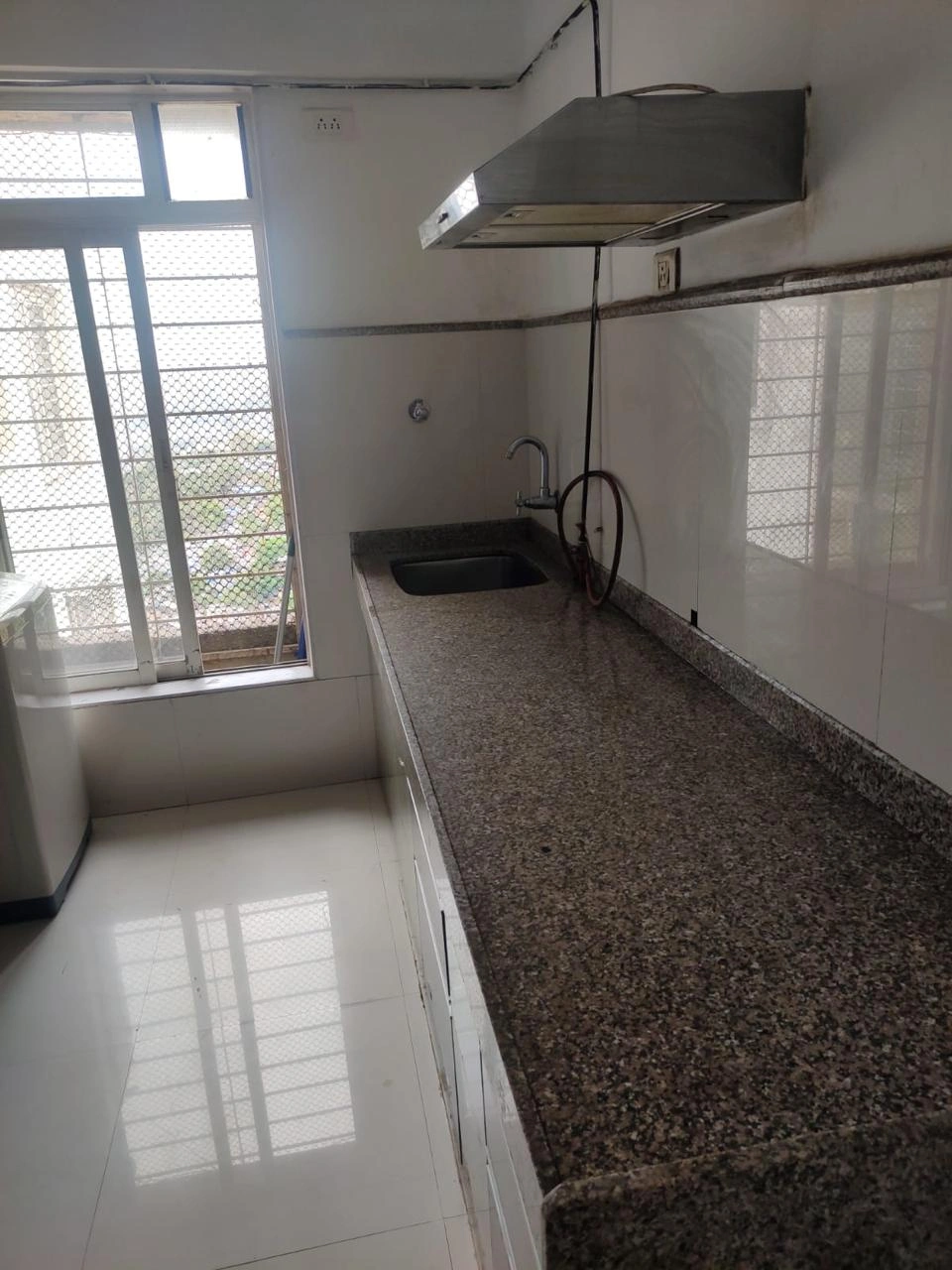 Single Room Girls only Flat for PG in Rushi Heights, Goregaon East