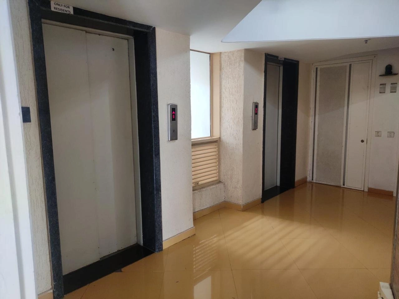 Double Sharing Room Girls only Flat for PG in Rushi Heights, Goregaon East