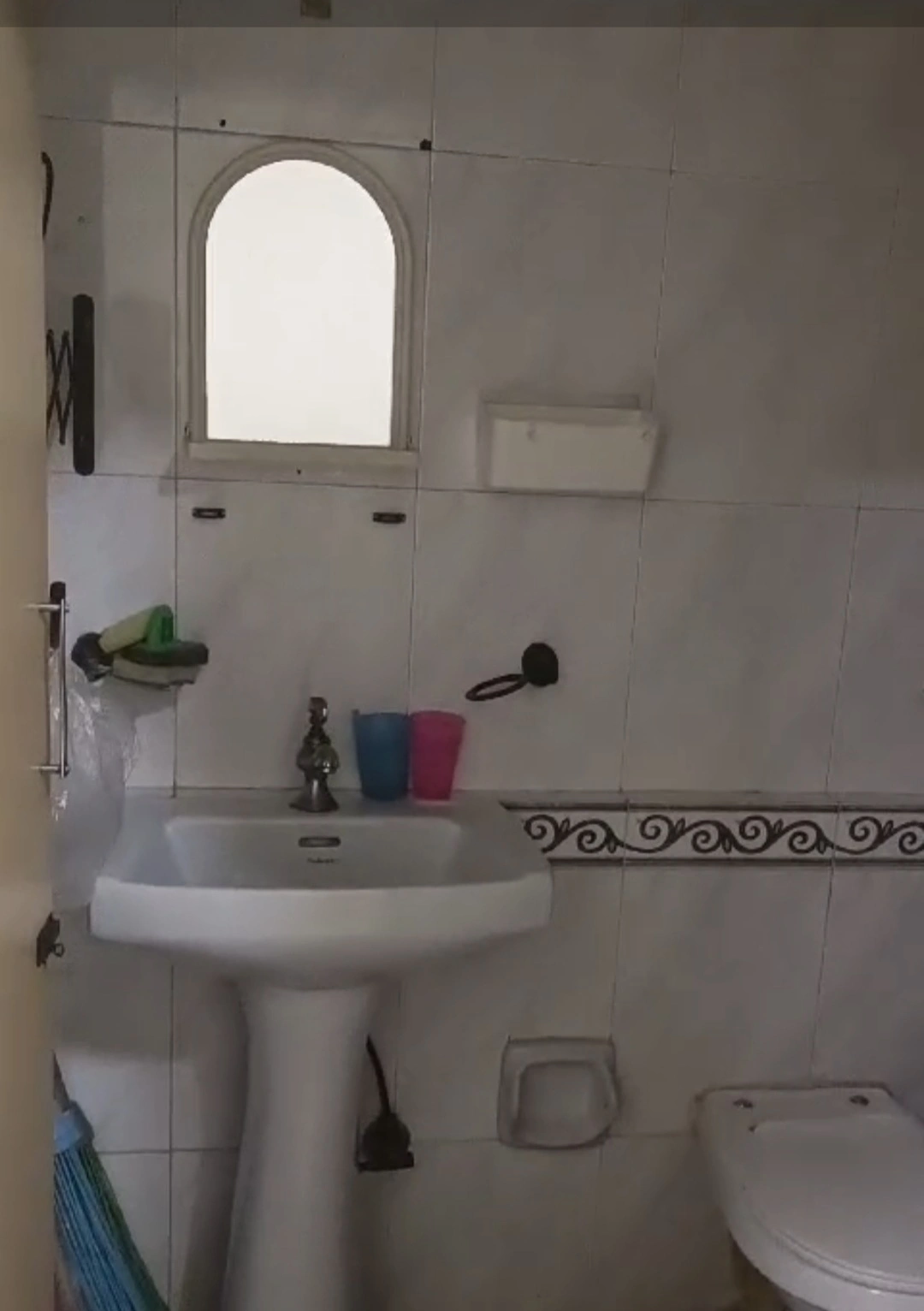 Studio apt Flat for Rent in Palm Court Complex, Malad West