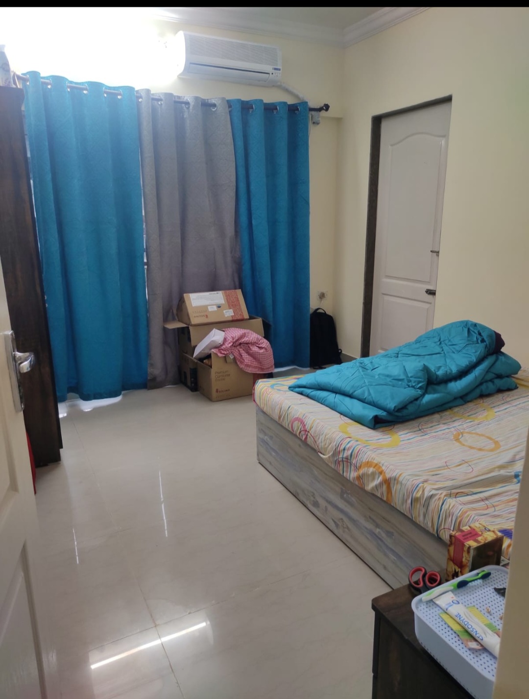 Single Room Girls only Flat for PG in Nidhivan Society, Malad East