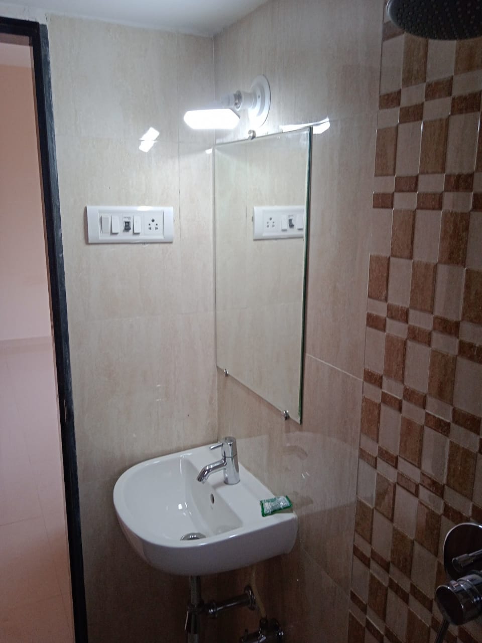 3 BHK Flat for Rent in Kanchan Tower , Goregaon East