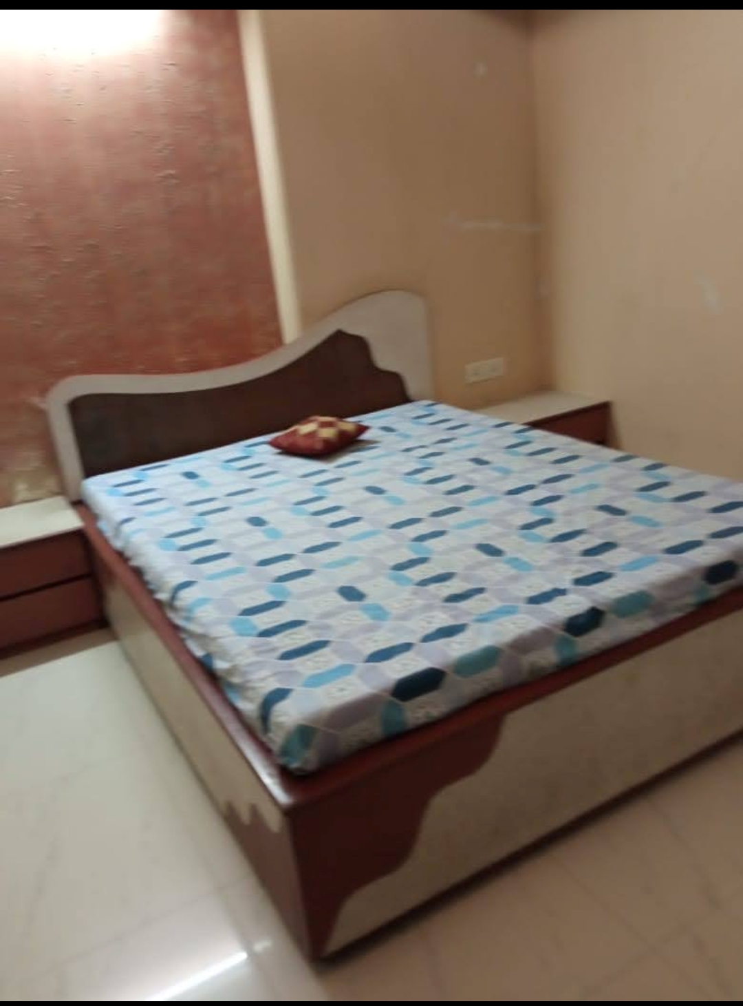 3 BHK Flat for Rent in chandra prabha apartment, Malad West