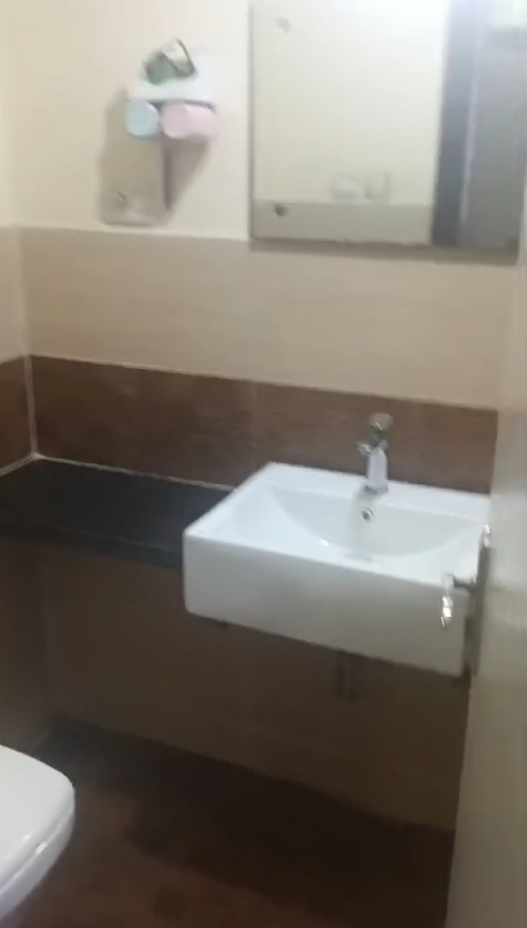 2 BHK Flat for Rent in Royal Samrat Tower, Goregaon East