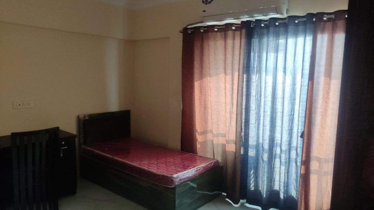 Double Sharing Room Girls only Flat for PG in Dgs, Goregaon East