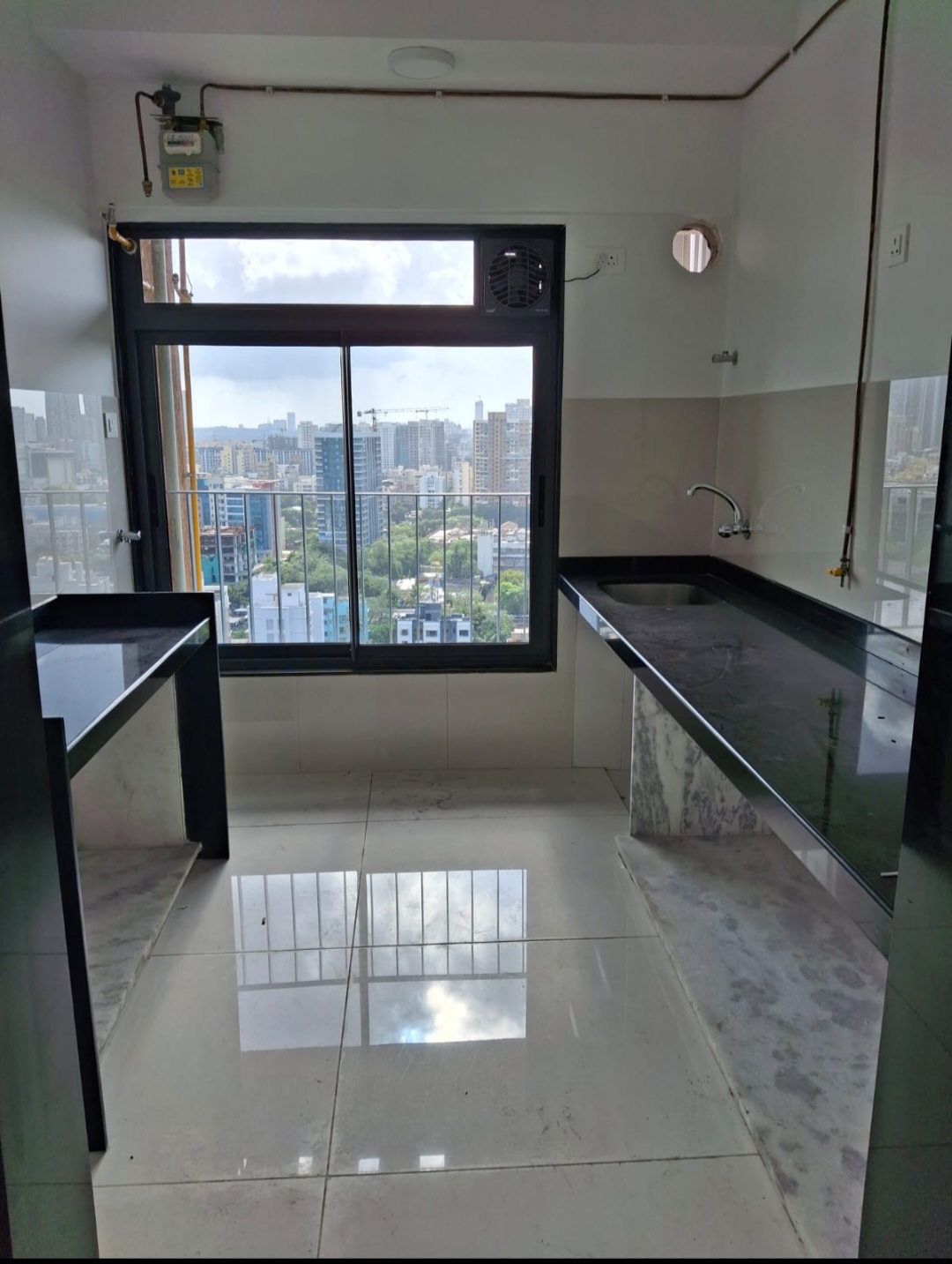 2 BHK Flat for Rent in Arkade Aspire Tower, Goregaon East