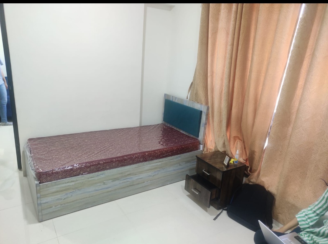 Single Room Girls only Flat for PG in Bhoomi Samarth, Goregaon East