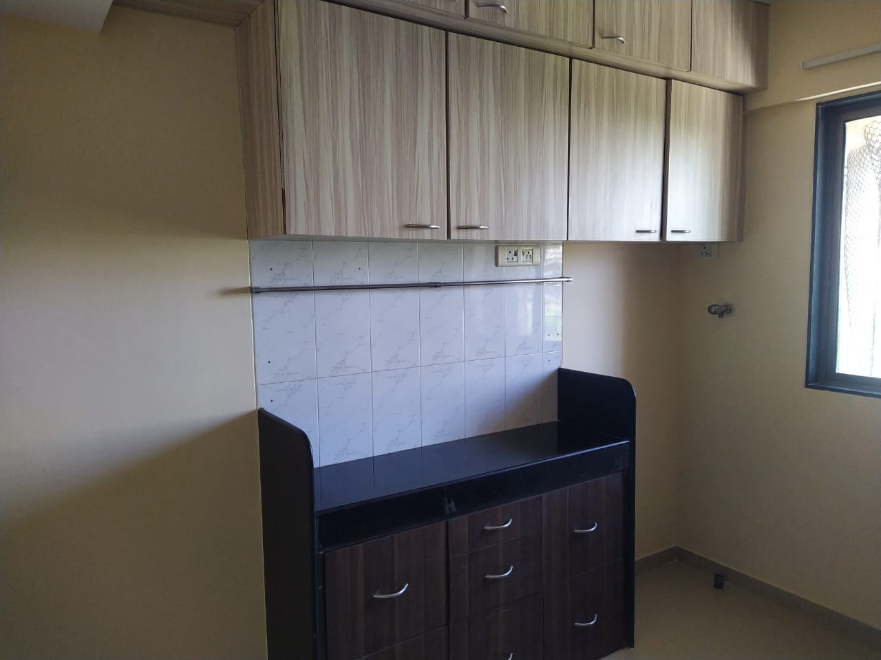 2 BHK Flat for Rent in Acme Complex, Goregaon West