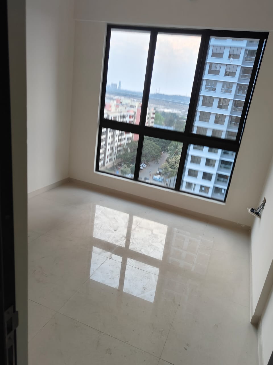 2 BHK Flat for Sale in , Goregaon West