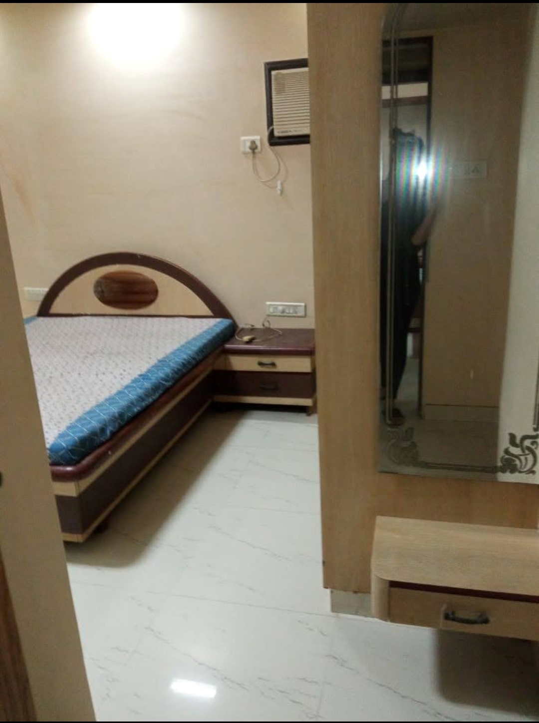 3 BHK Flat for Rent in chandra prabha apartment, Malad West