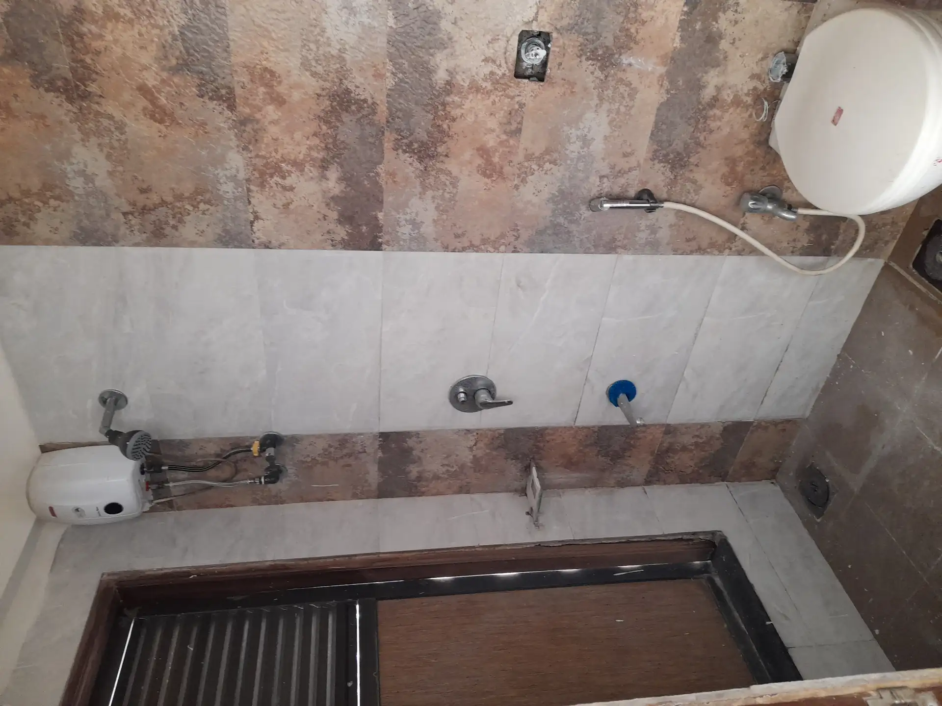 2.5 BHK Flat for Rent in Sethia Link View, Goregaon West