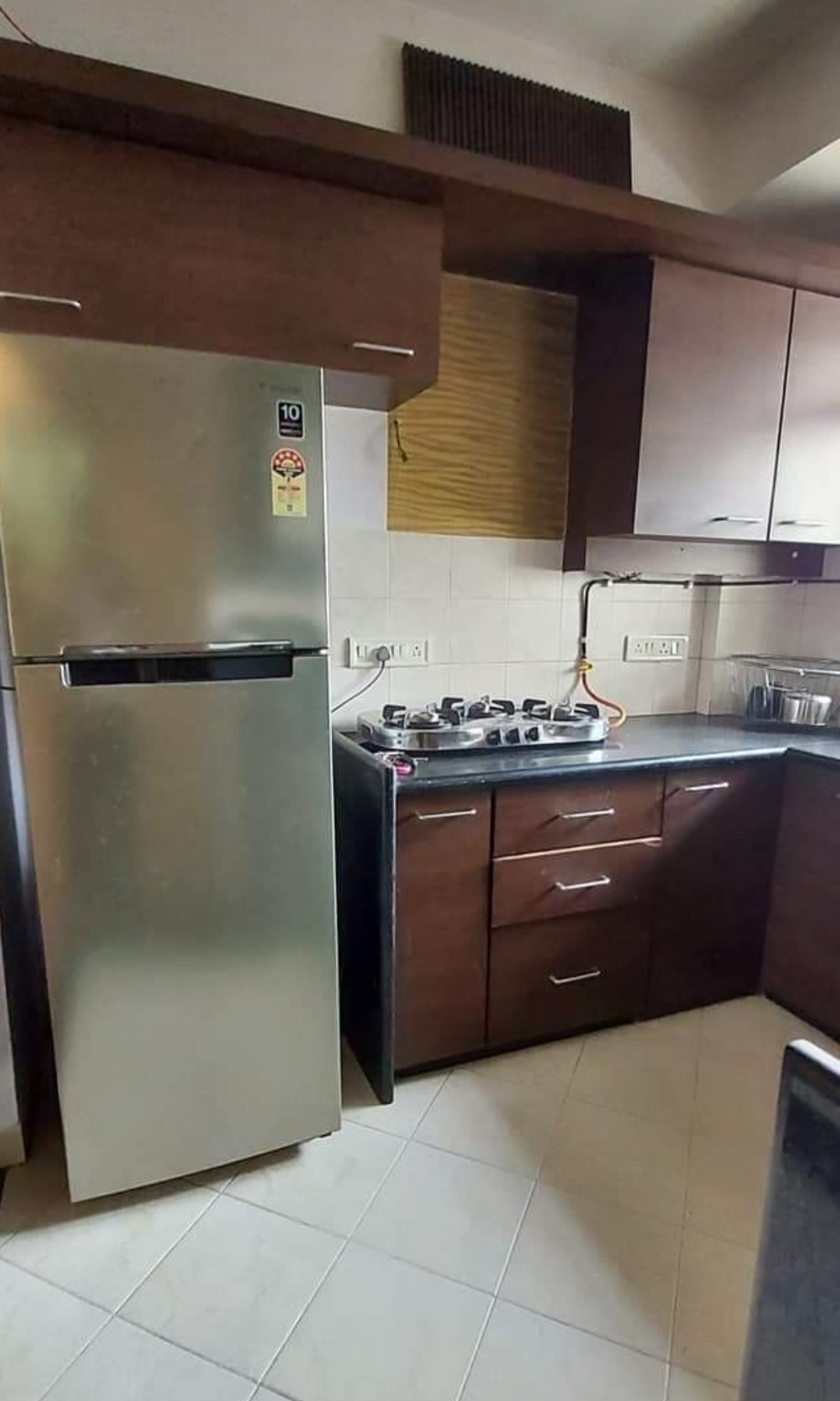 2 BHK Flat for Rent in Divya Stuti Apartment , Malad West