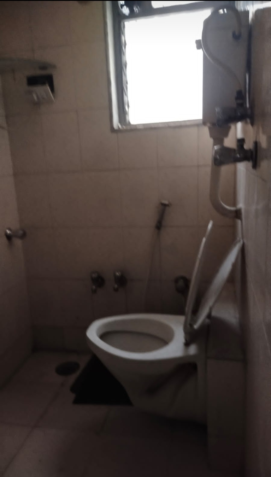 Double Sharing Room Girls only Flat for PG in Ranisati Apartment , Malad West