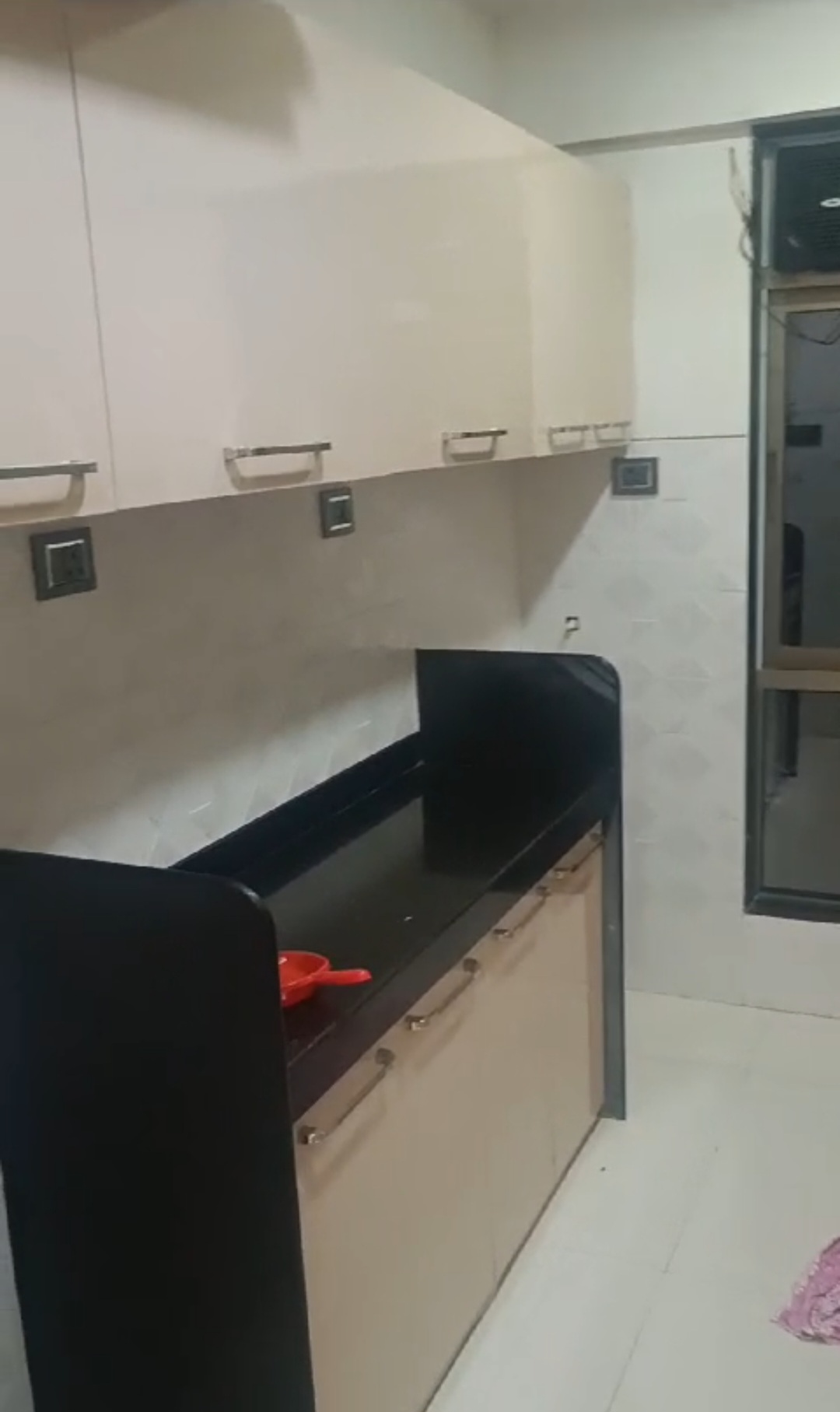 1 BHK Flat for Rent in Tower 28, Malad East