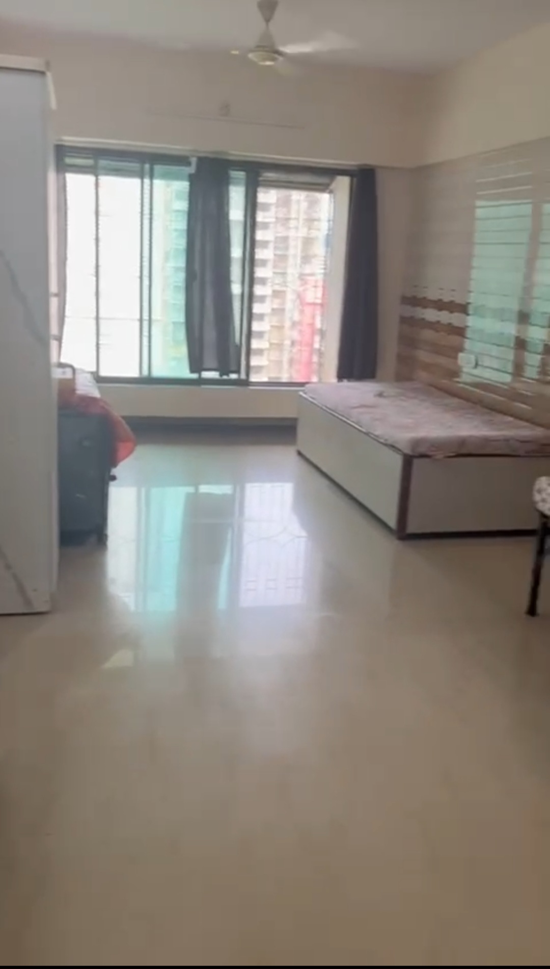 Double Sharing Room Girls only Flat for PG in Pawan Baugh , Malad West