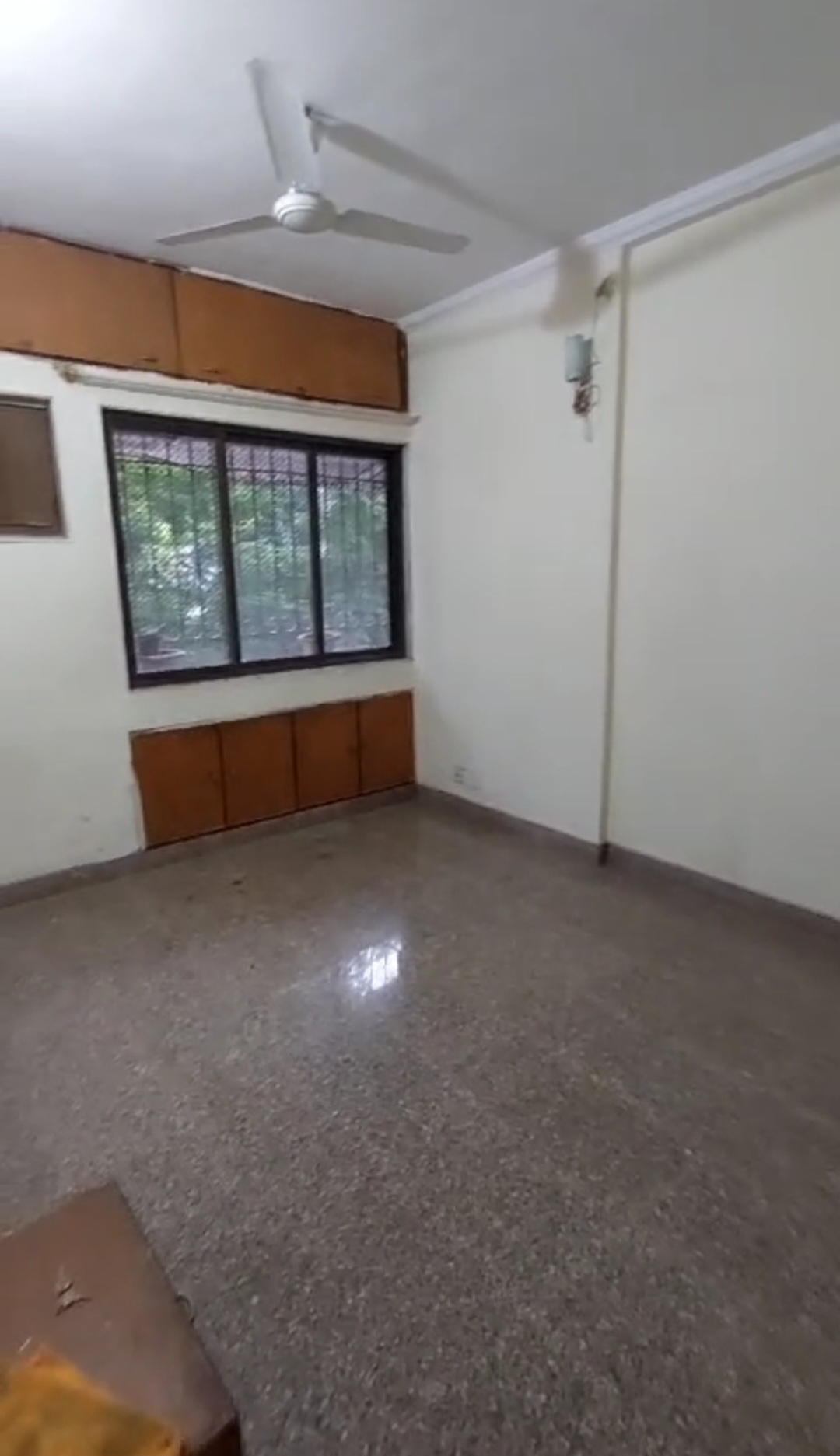 1 BHK Flat for Rent in Vrindavan Society, Goregaon East