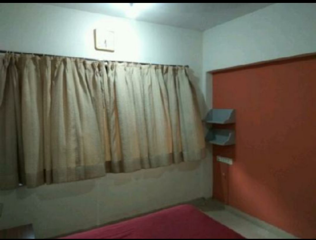 1 BHK Flat for Rent in plam spring complex , Malad West