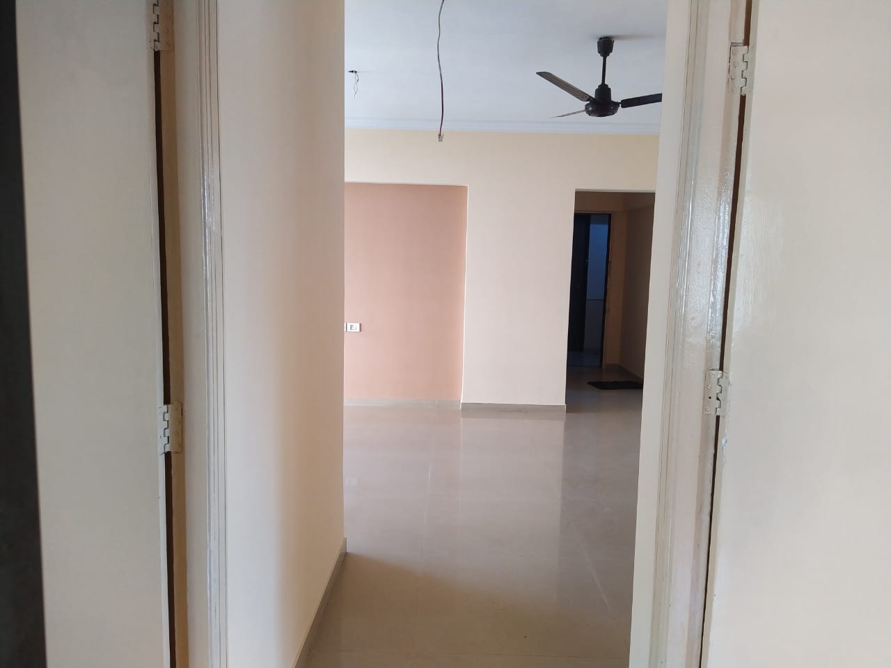 2 BHK Flat for Rent in Acme Complex, Goregaon West