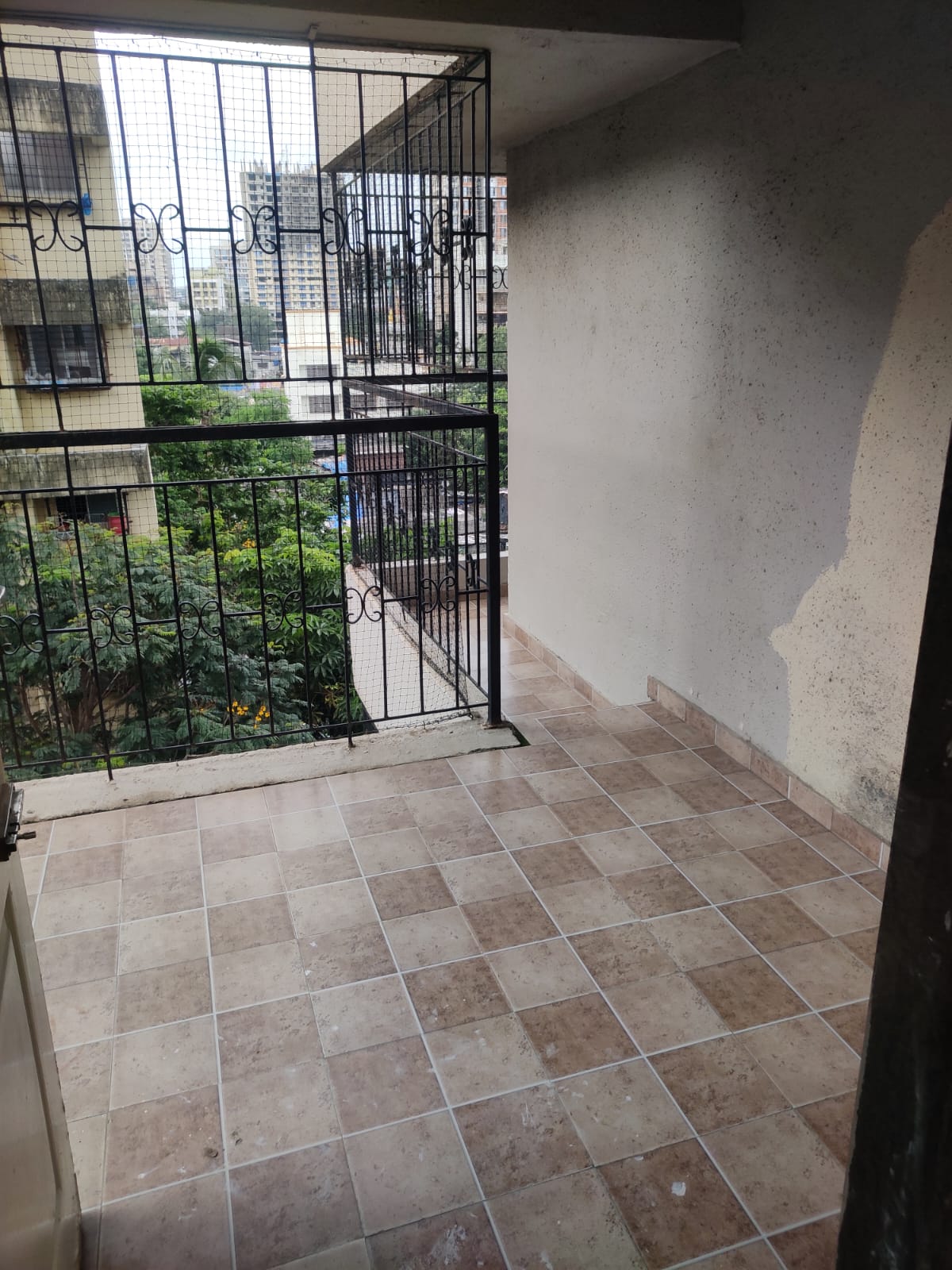 Single Room Girls only Flat for PG in Rashmi Heights, Malad East