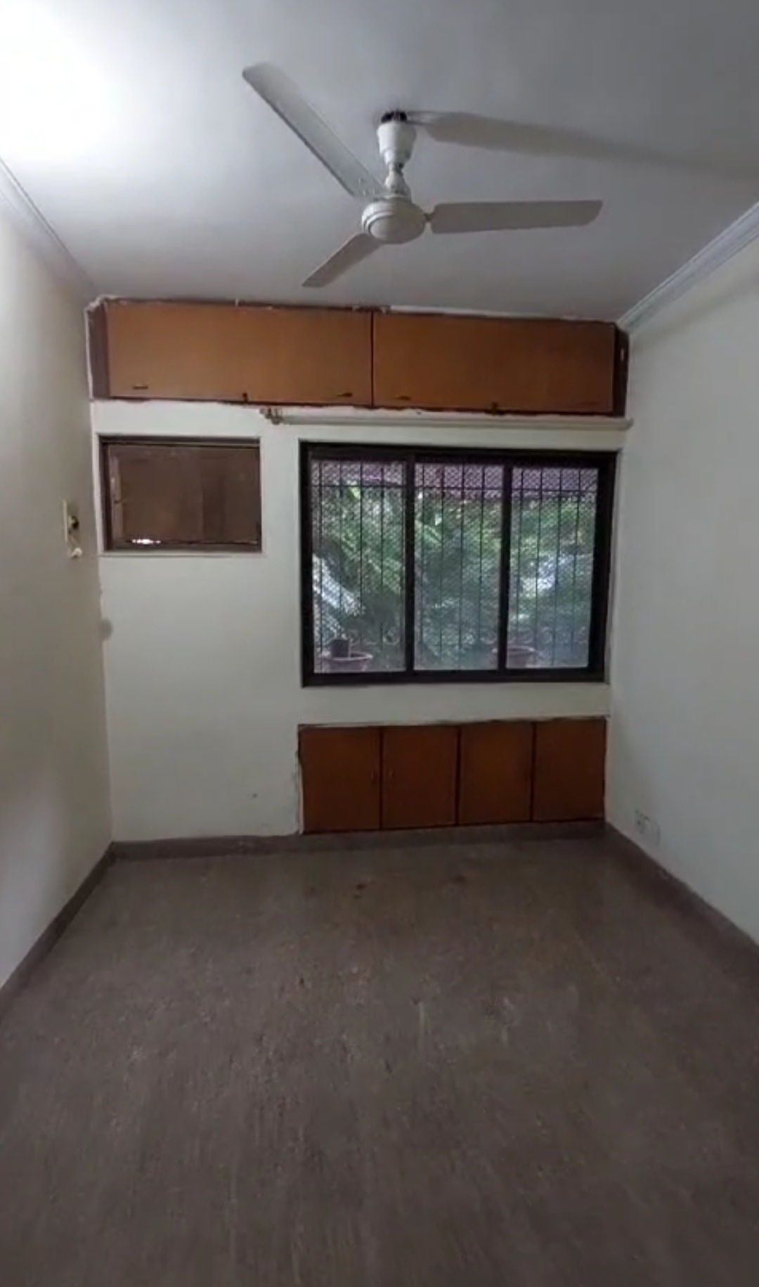 1 BHK Flat for Rent in Vrindavan Society, Goregaon East