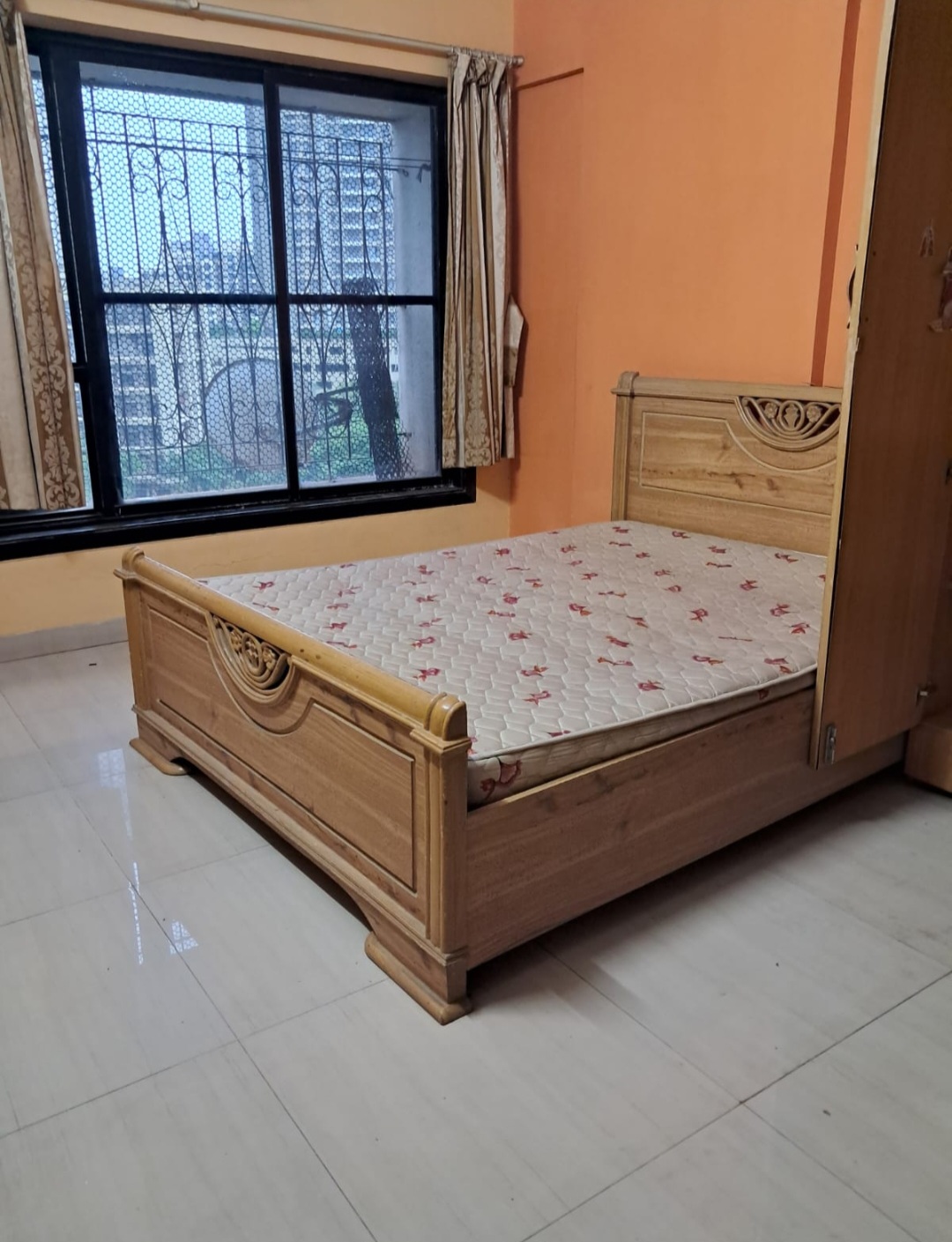 2 BHK Flat for Rent in Vallabh Tower, Malad West