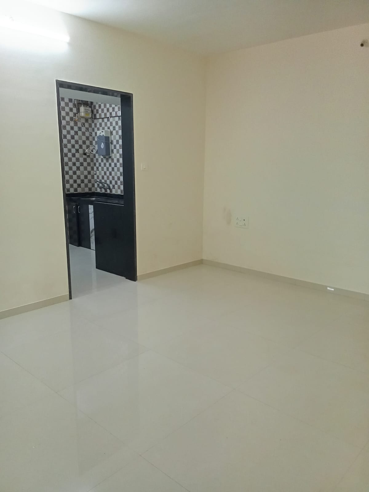 1 BHK Flat for Rent in jal mandir , Goregaon West